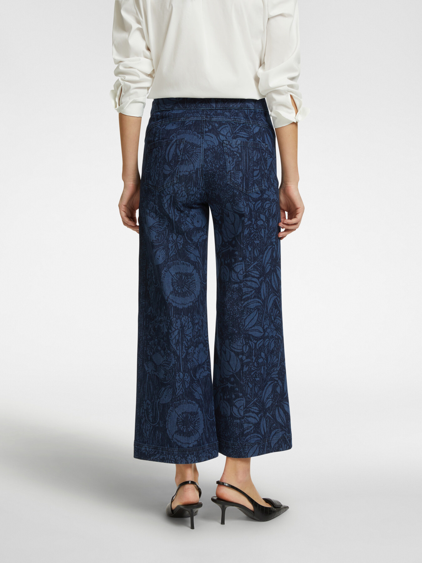Jeans cropped dal disegno foliage image number 1