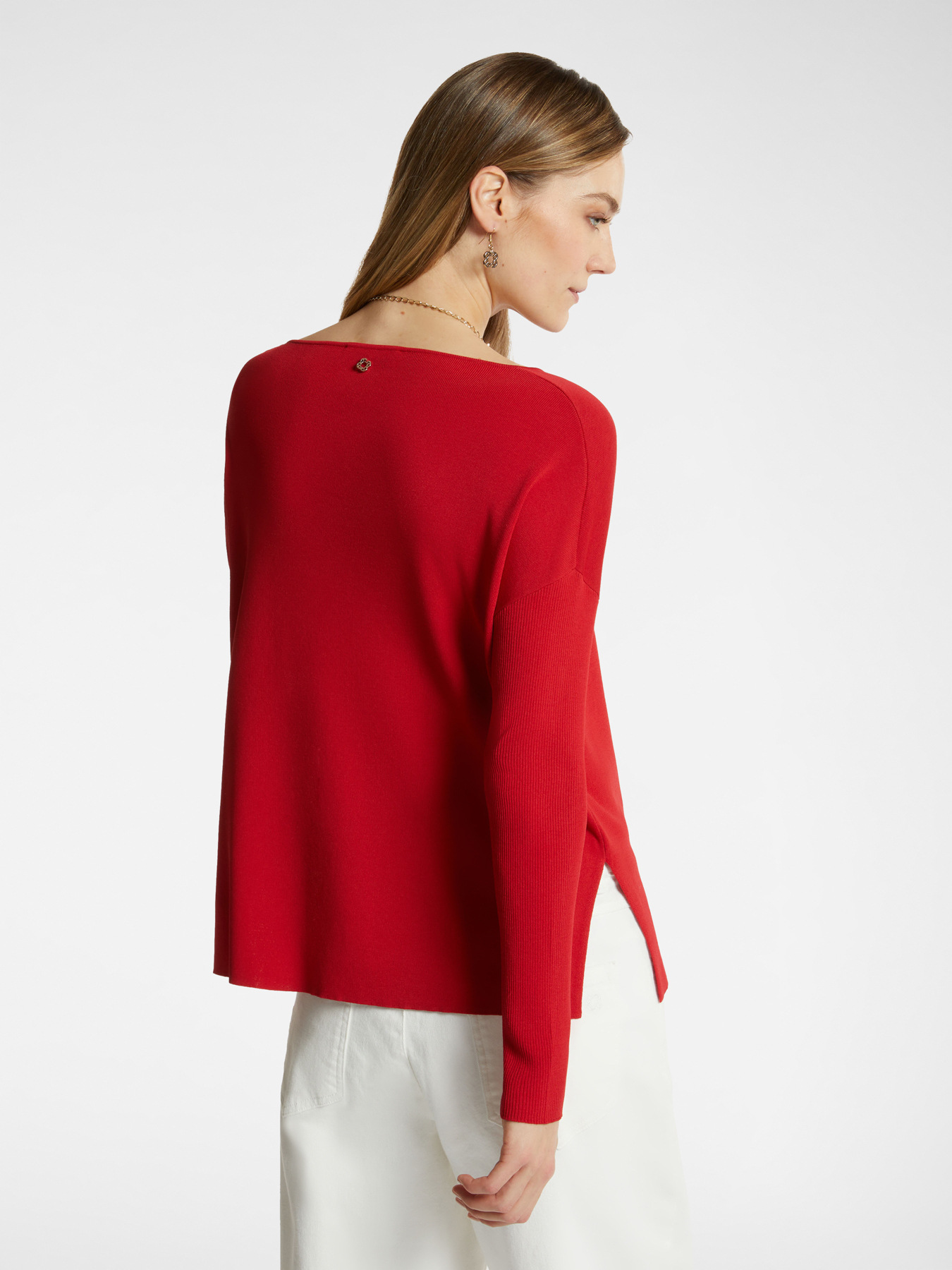 Maglia con scollo a barchetta image number 1