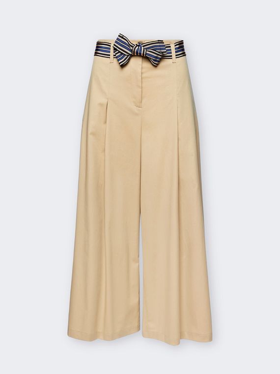 Pantaloni ampi con cintura a righe