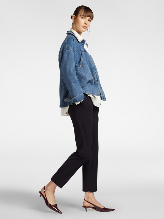 Pantaloni pull on gamba dritta