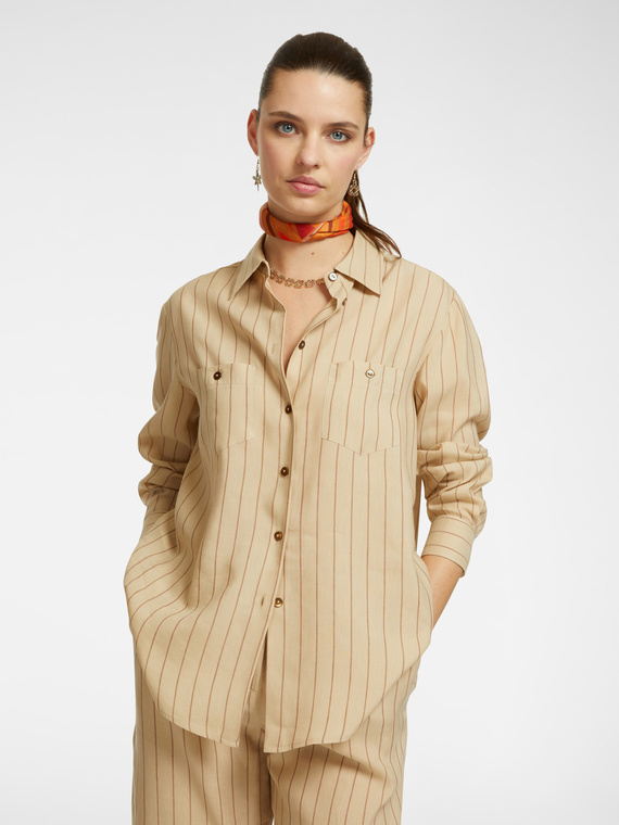 Camicia gessata con taschini