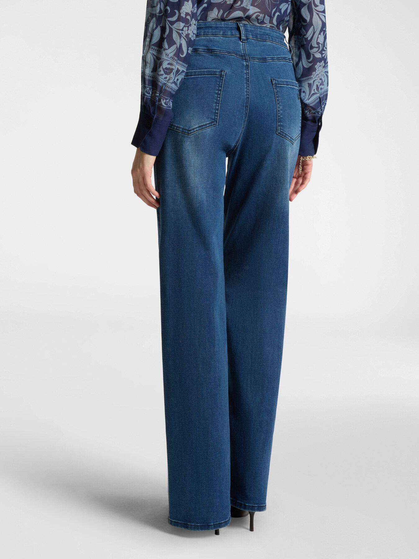 Jeans 5 tasche mid wide leg, "Wanda" image number 1