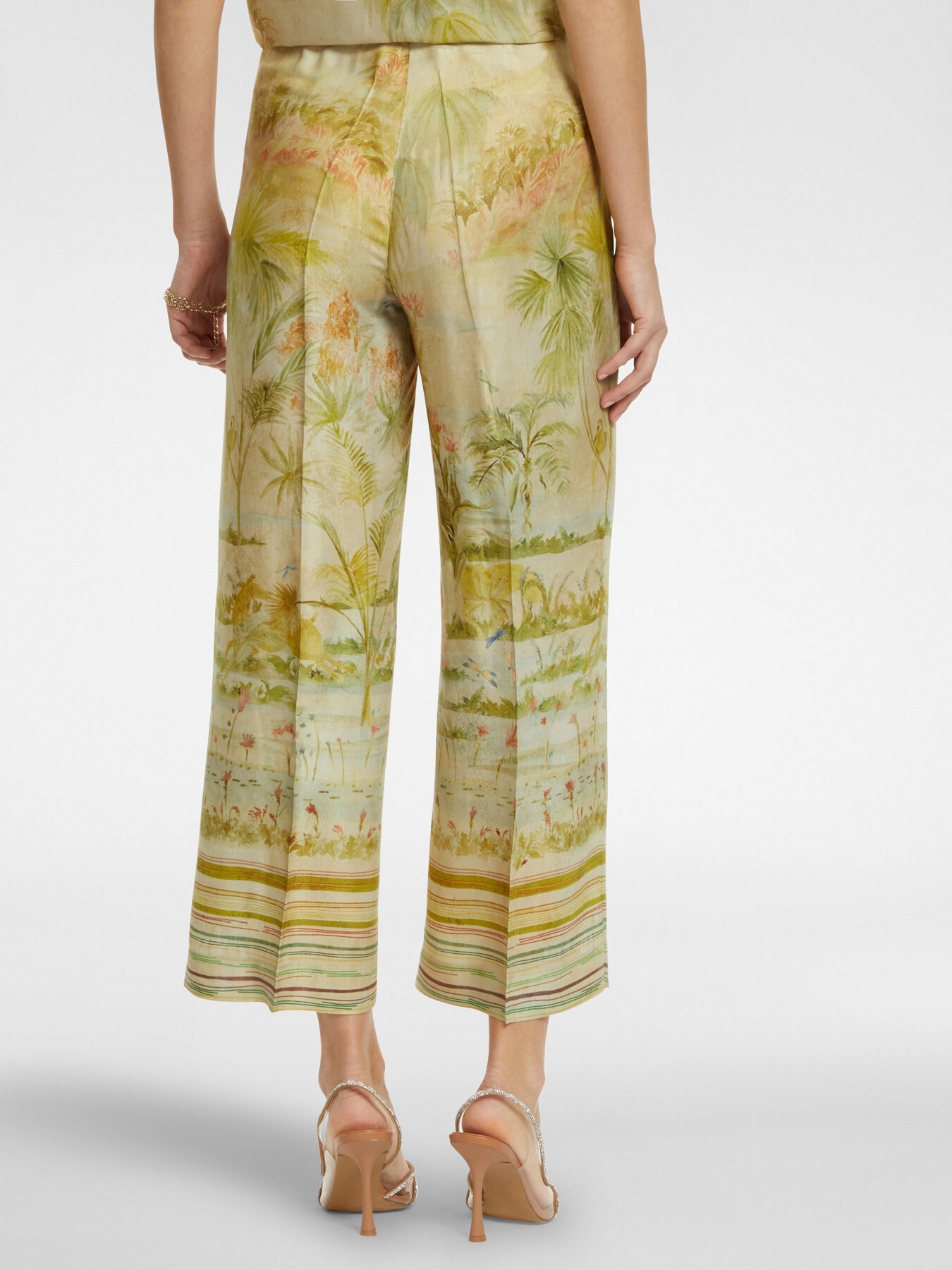 Pantaloni cropped stampati image number 1