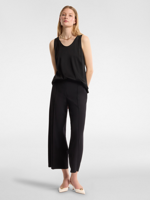 Pantaloni dritti in tessuto leggero