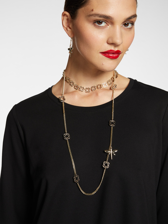 Collana lunga con libellula e ciondoli Monogram
