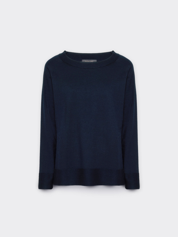 Maglia con scollo a barchetta