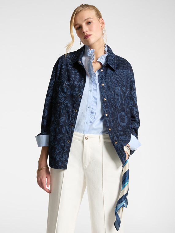Camicia in denim dal disegno foliage