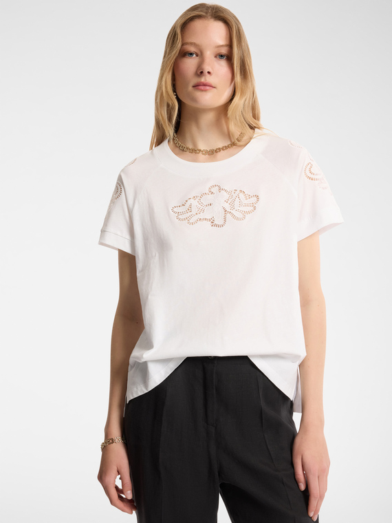 T-shirt ricamata
