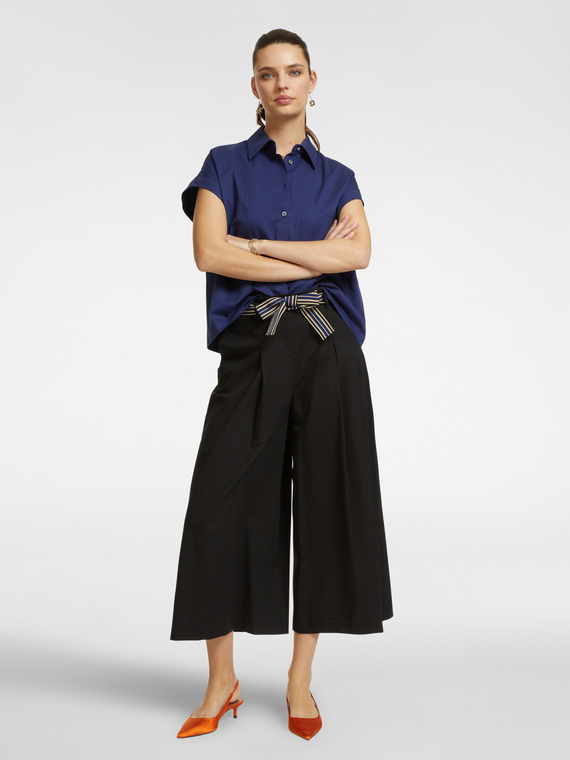 Pantaloni ampi con cintura a righe