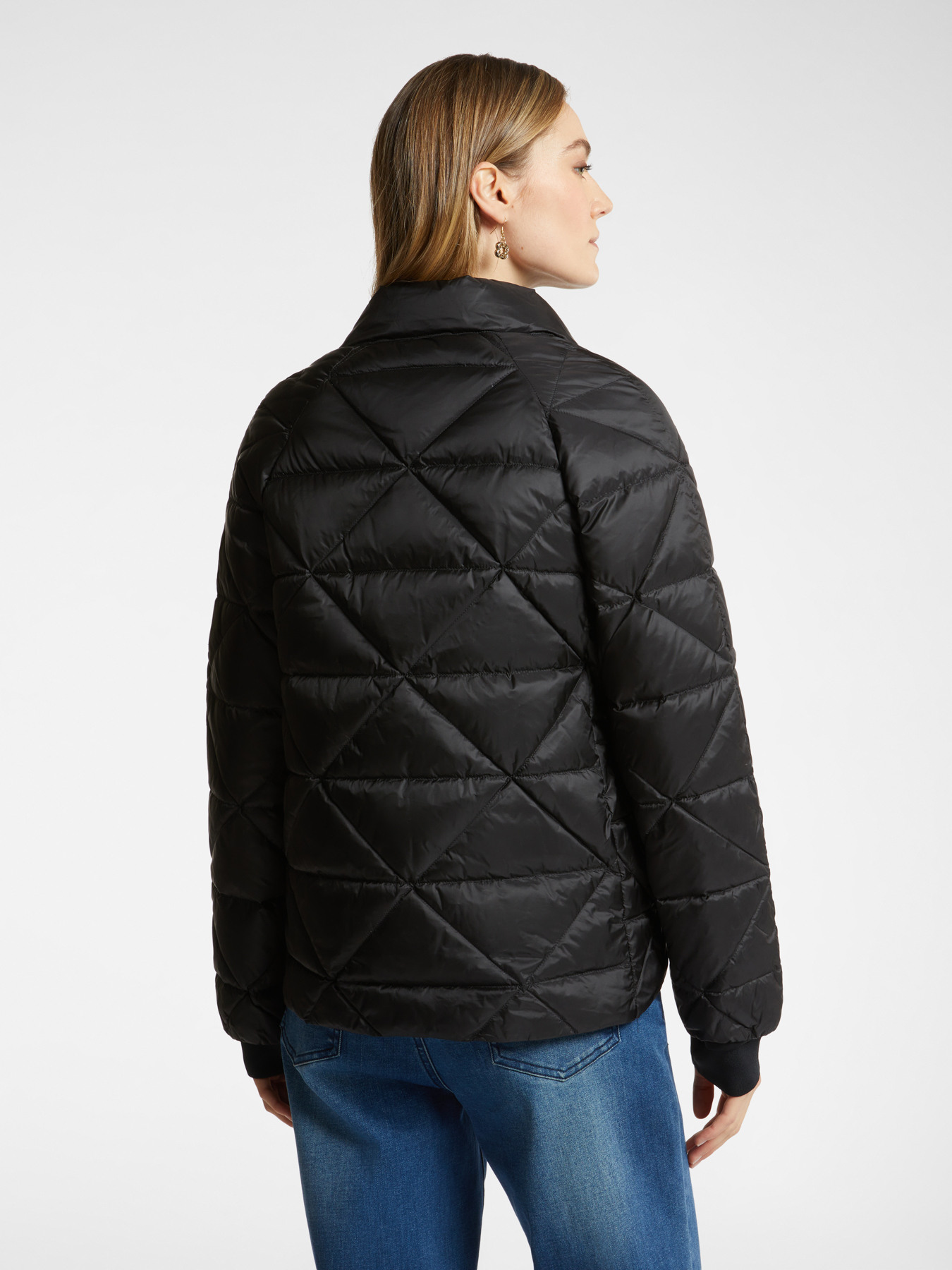 Piumino leggero in nylon riciclato image number 1