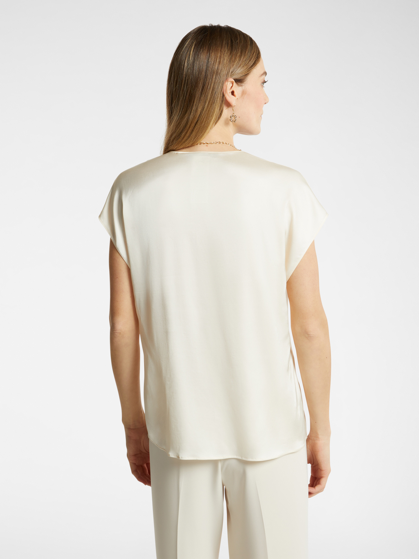 Blusa in raso con scollo a V image number 1