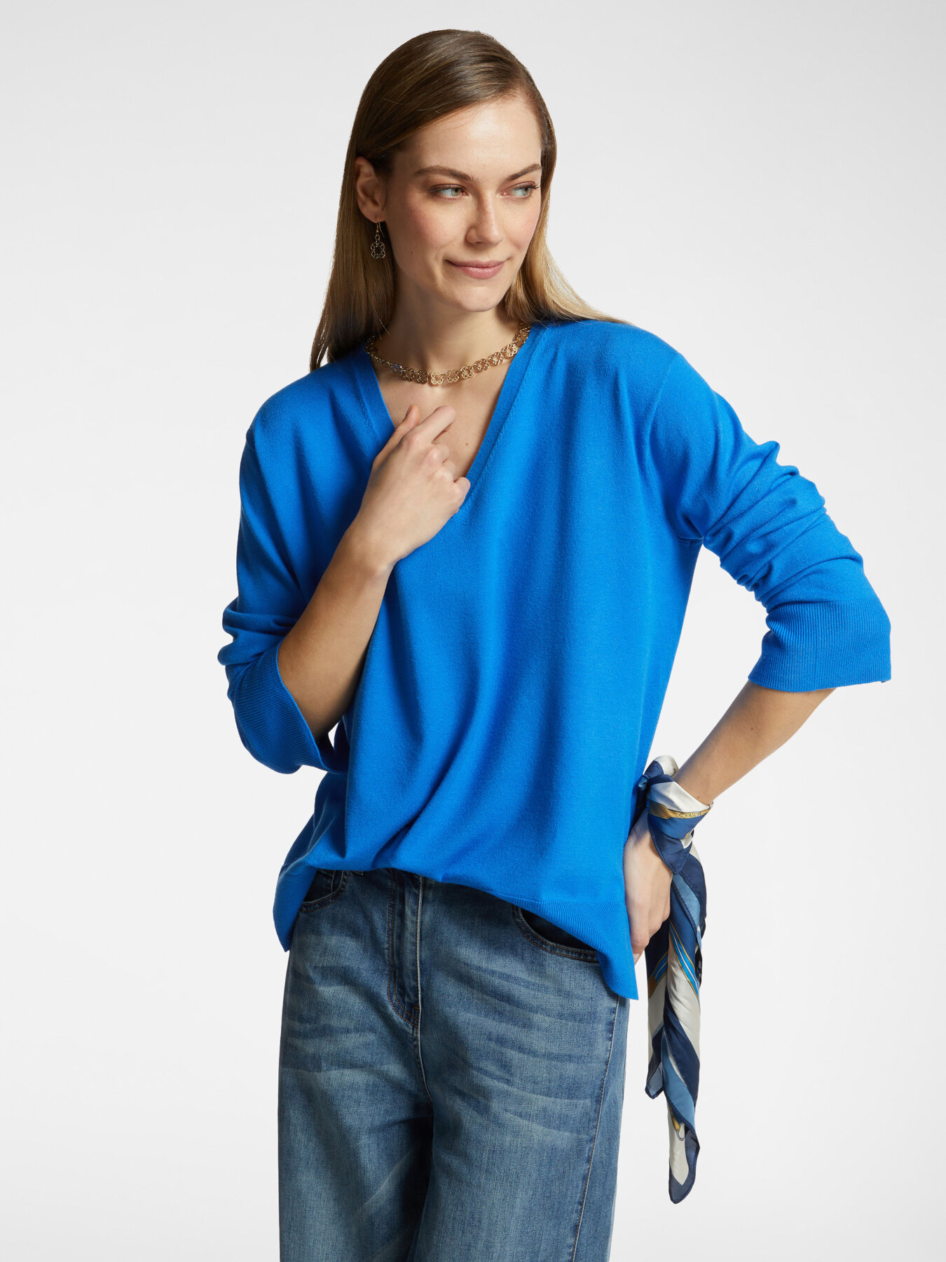 Maglia con scollo a V image number 0