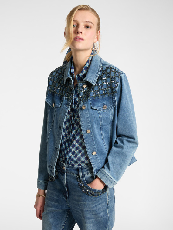 Giubbotto in denim ricamato