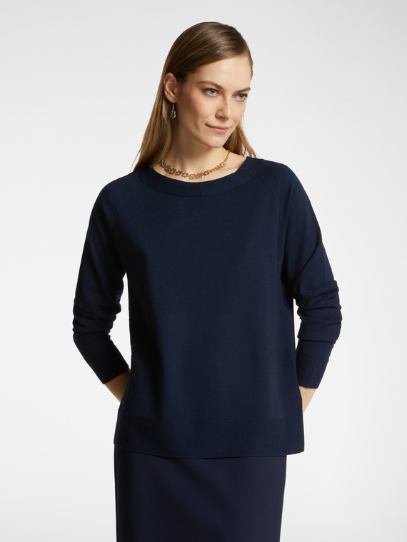 Maglia con scollo a barchetta