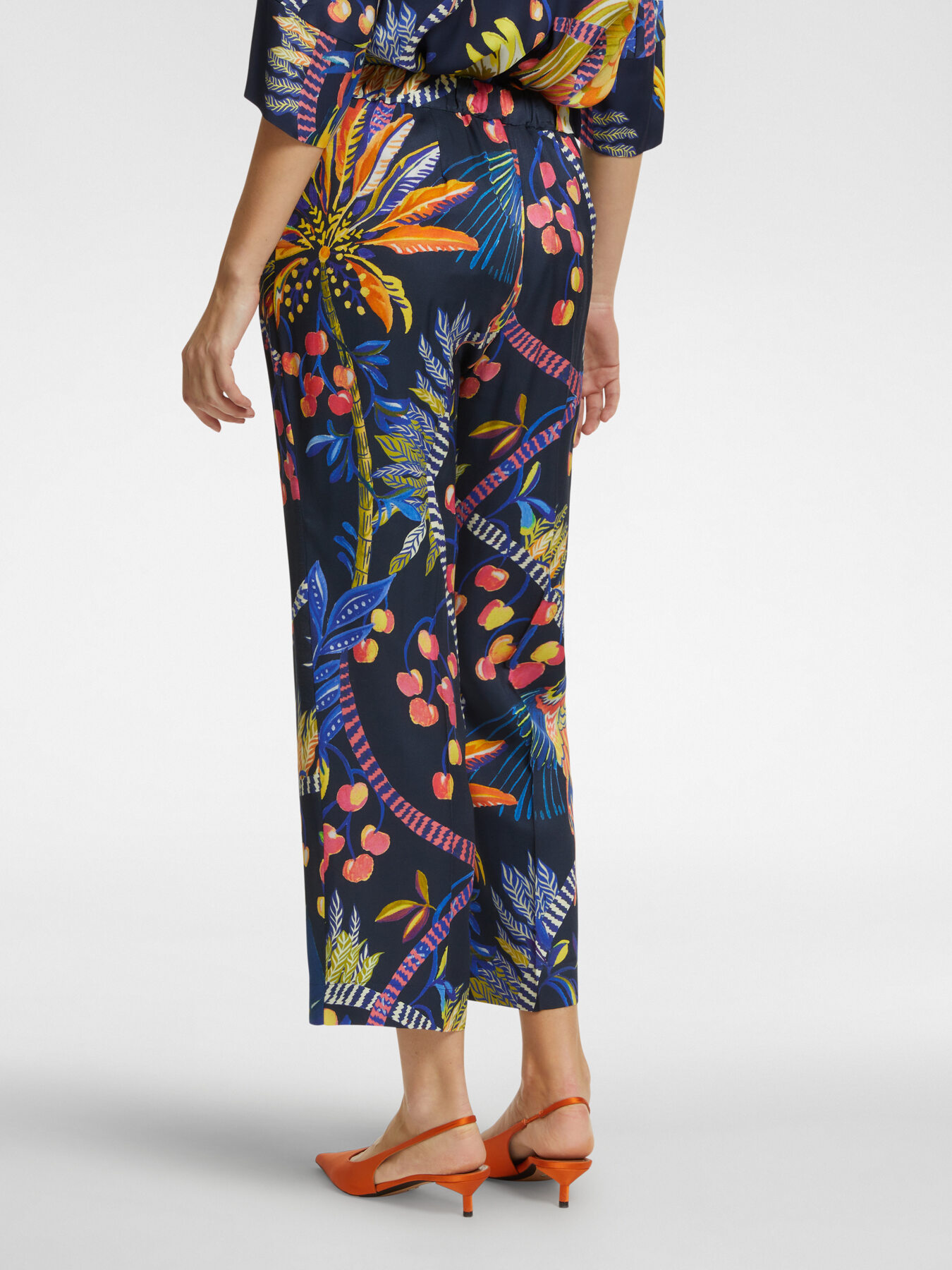 Pantaloni stampati image number 1