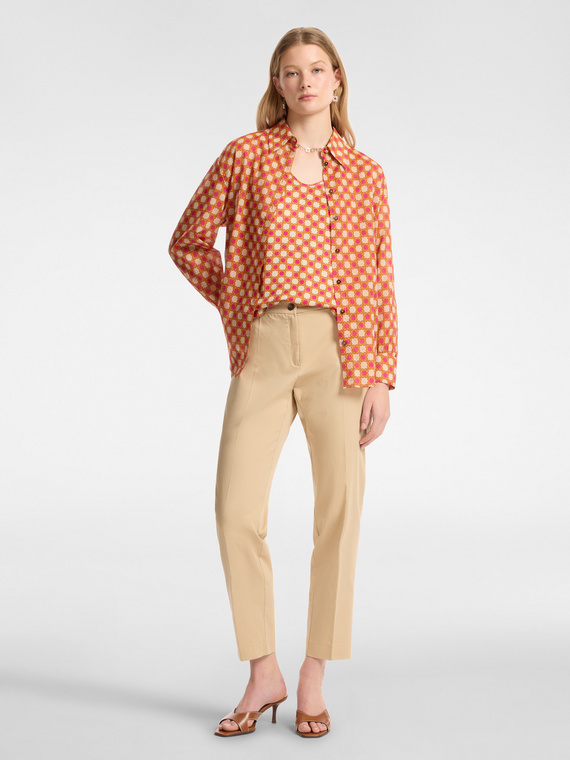 Pantaloni dritti