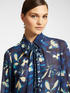 Blusa floreale con fusciacca al collo image number 3