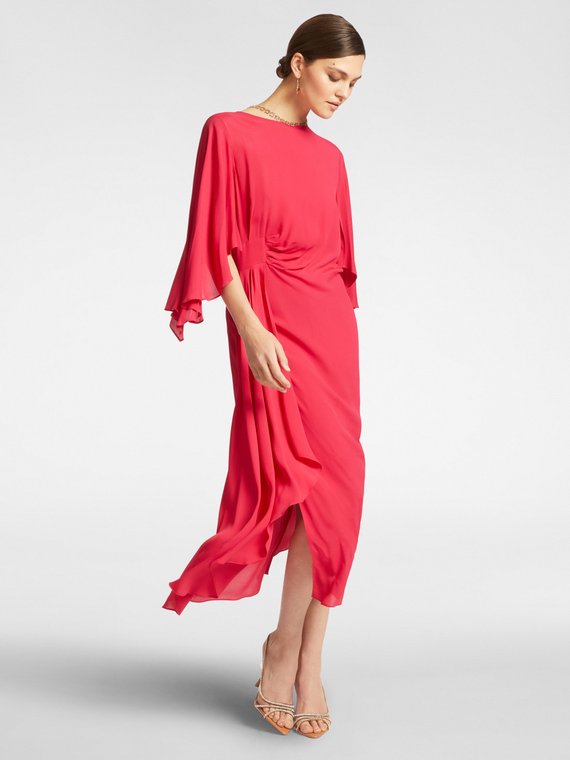 Abito elegante con drappeggi