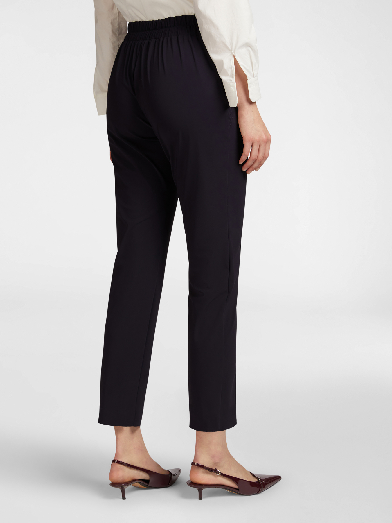 Pantaloni pull on gamba dritta image number 1