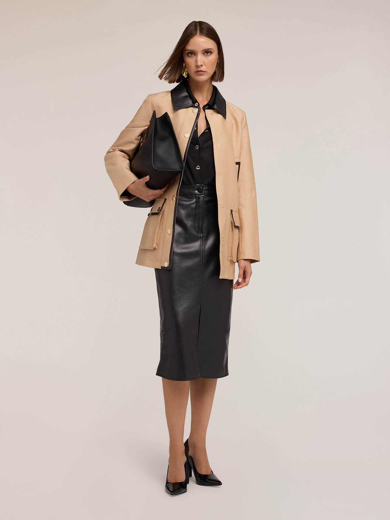 Jacke mit beschichteten Stoffeinsätzen image number 0