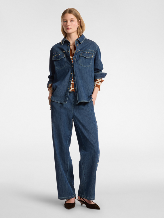 Jeans avec des clous