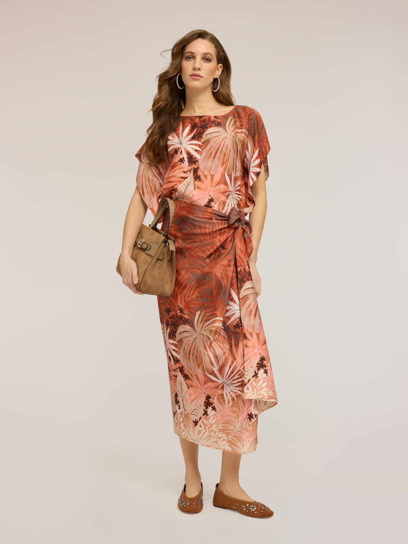 Kimono blouse in printed satin image number 3