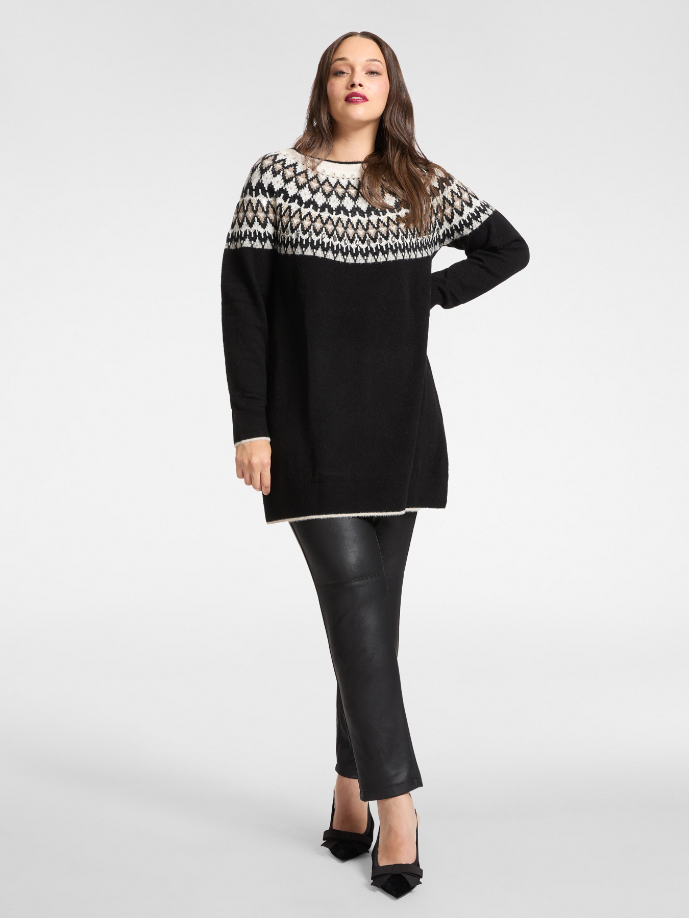 Hand-embroidered "fair isle" sweater image number 2