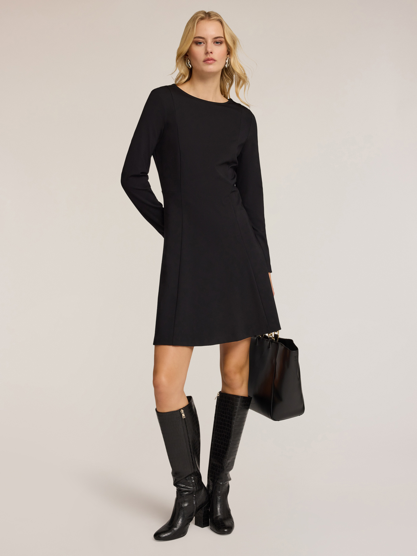 Flare dress in milano stitch image number 2