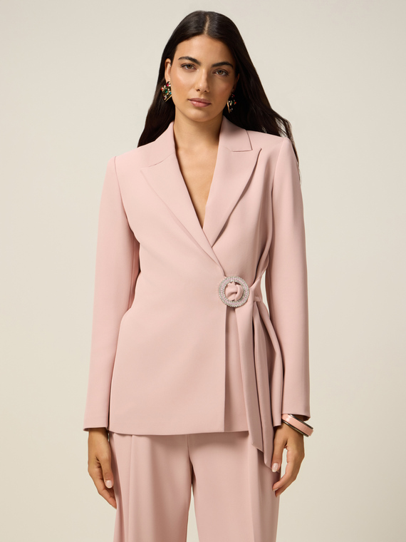 Blazer con fibbia gioiello