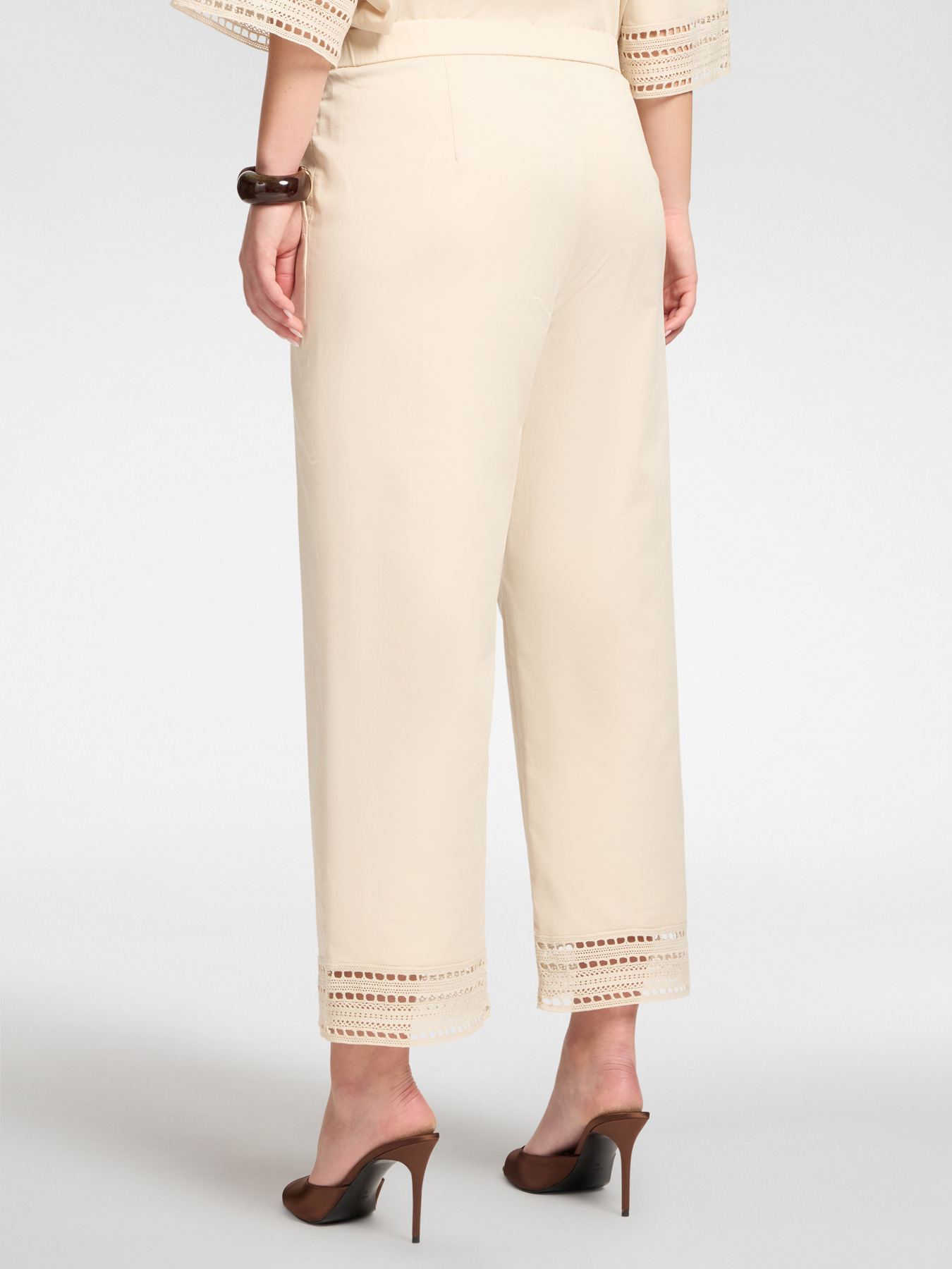 Pantaloni misto cotone con pizzo image number 1