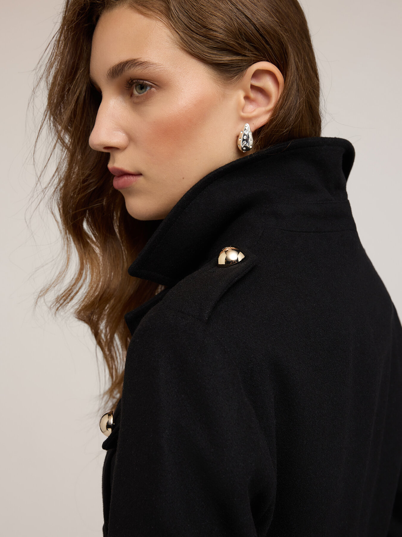 Wool blend jacket with gathers image number 3