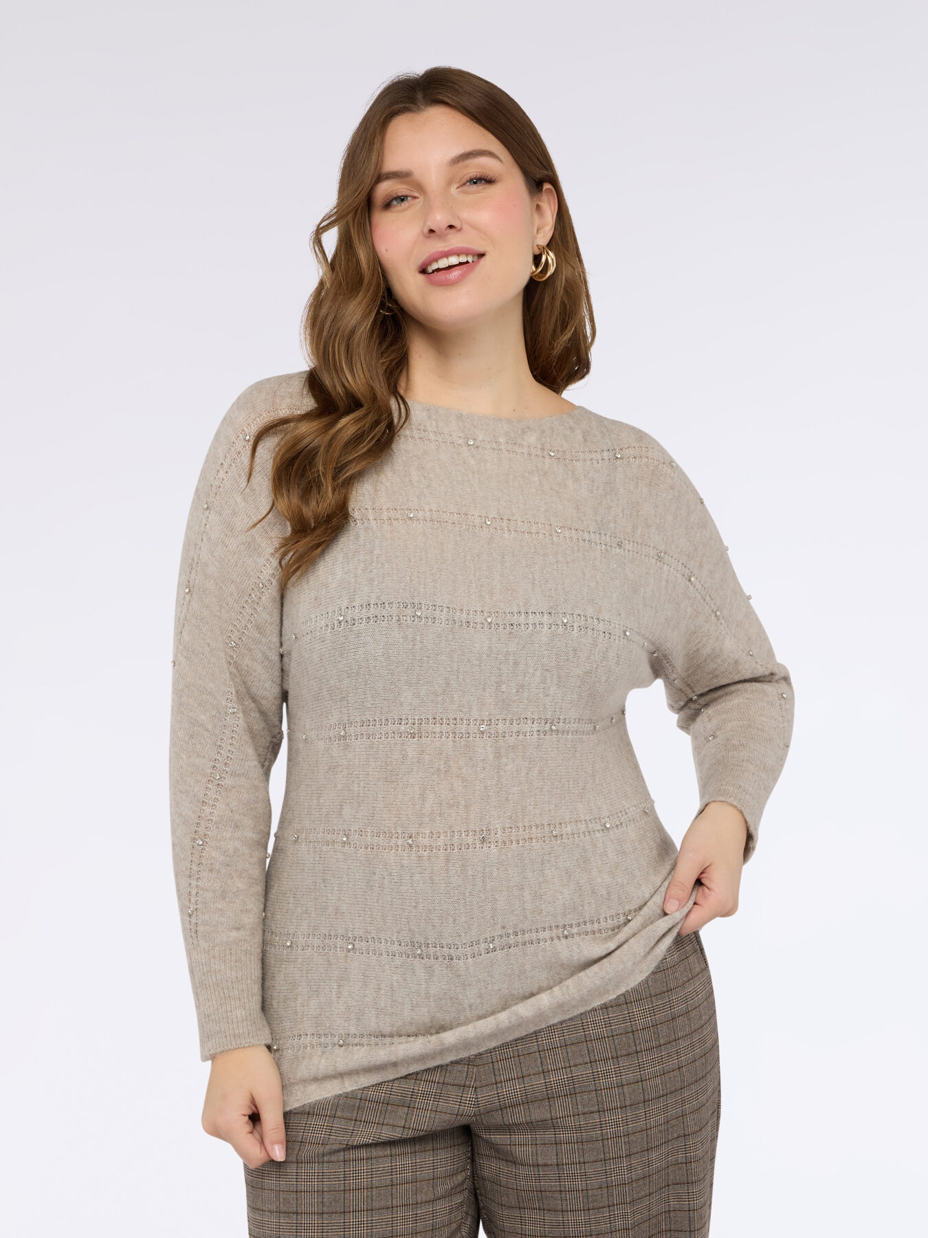 Maglia traforata con applicazioni luminose image number 4