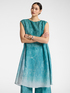 Blusa larga estampada image number 3