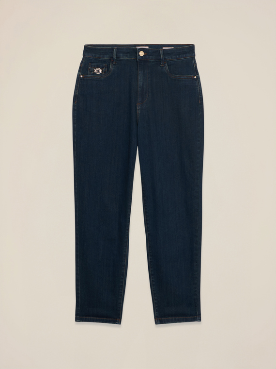 Dark blue wash boyslim jeans