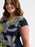 T-Shirt mit Druck in Bandana-Optik image number 3