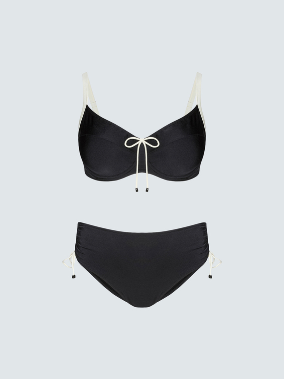 Zweiteiliger Bikini mit Kontrastdetails