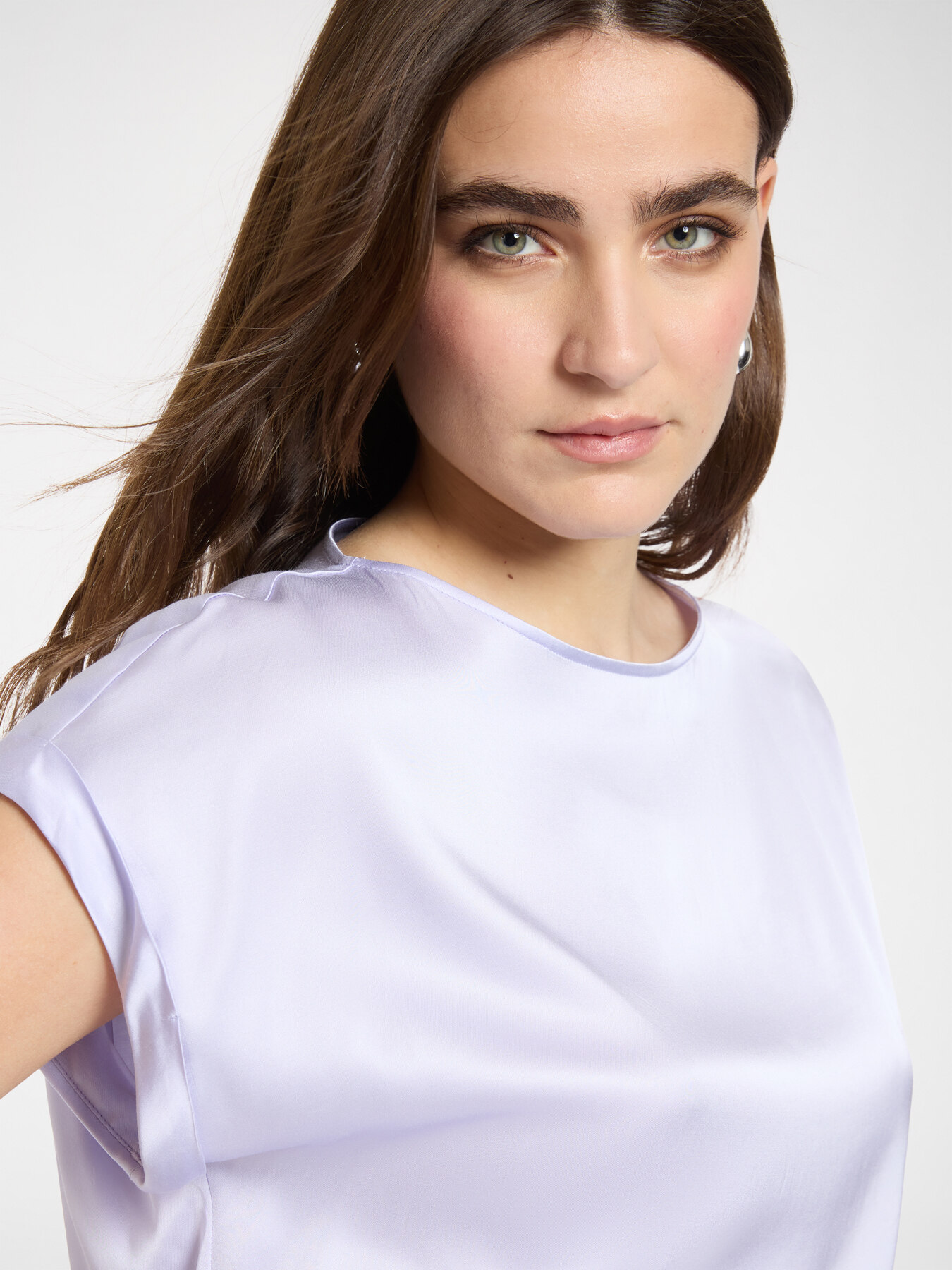 Bluse aus Satin image number 2