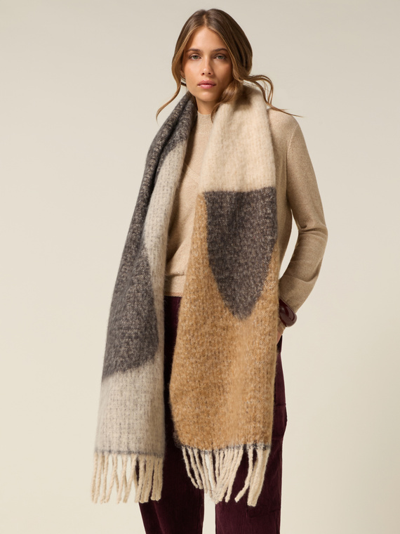 Maxi sciarpa con frange