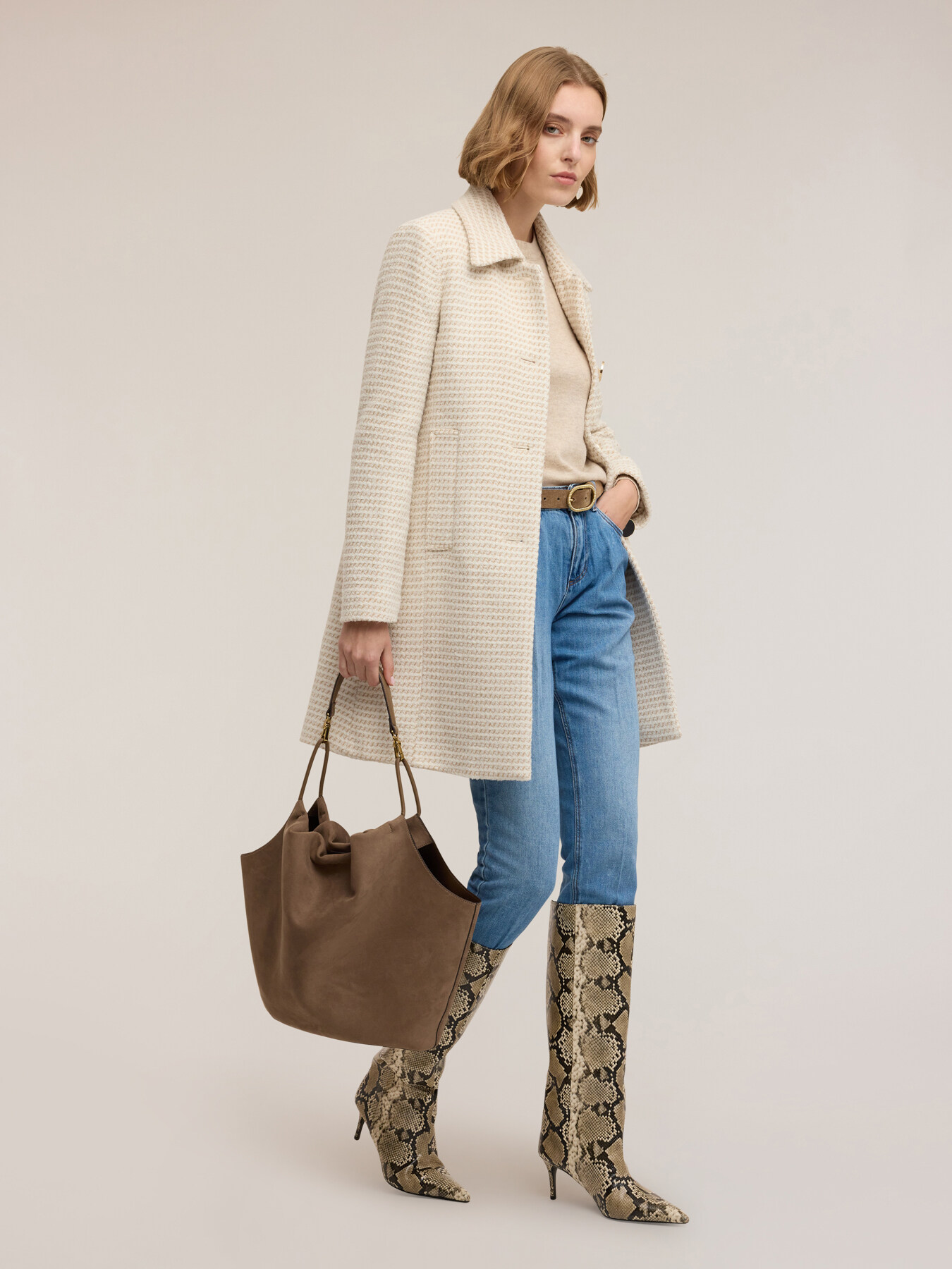 Jean regular taille haute image number 2