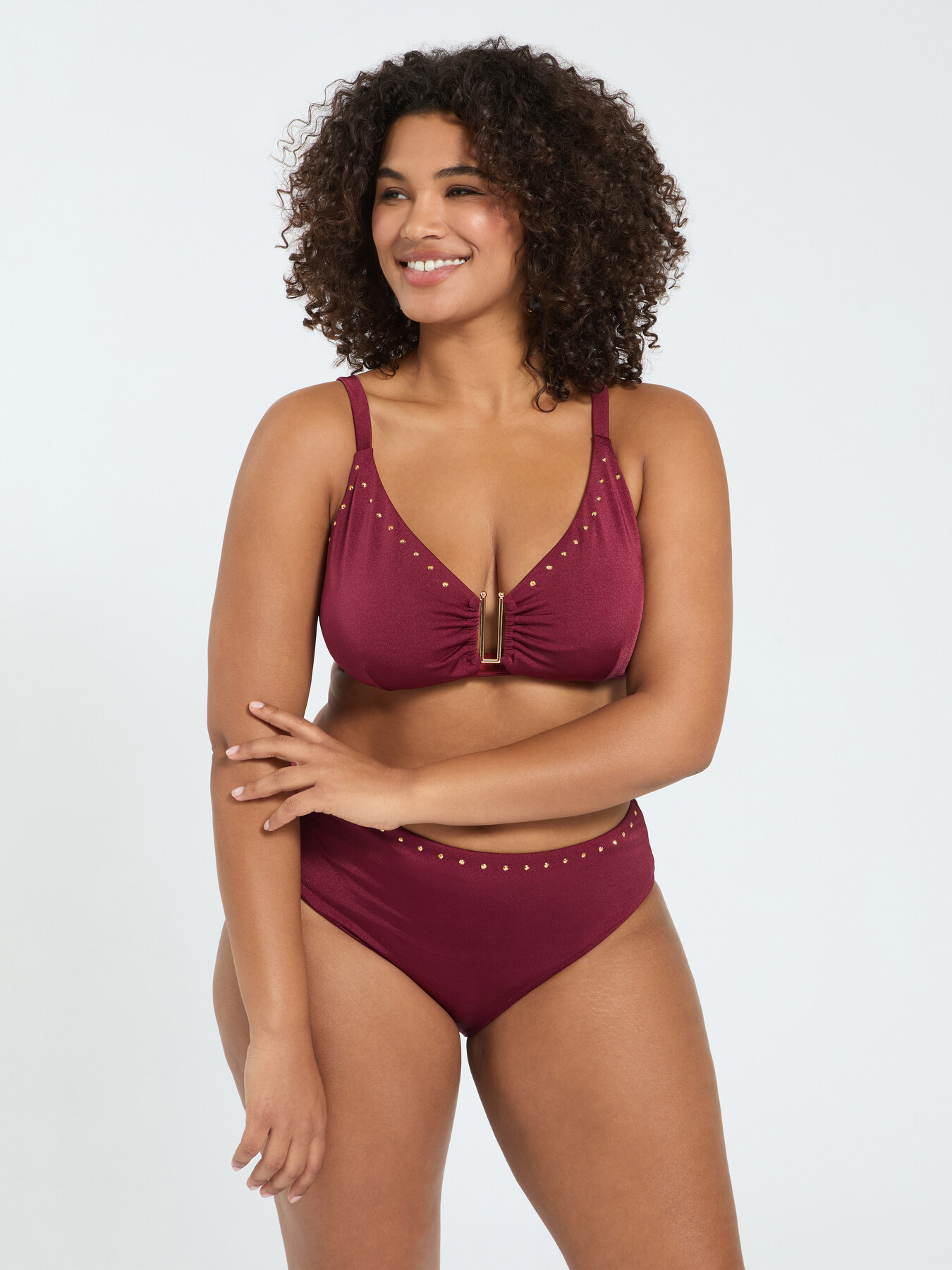 Bikini con tachuelas y motivo cut out image number 2