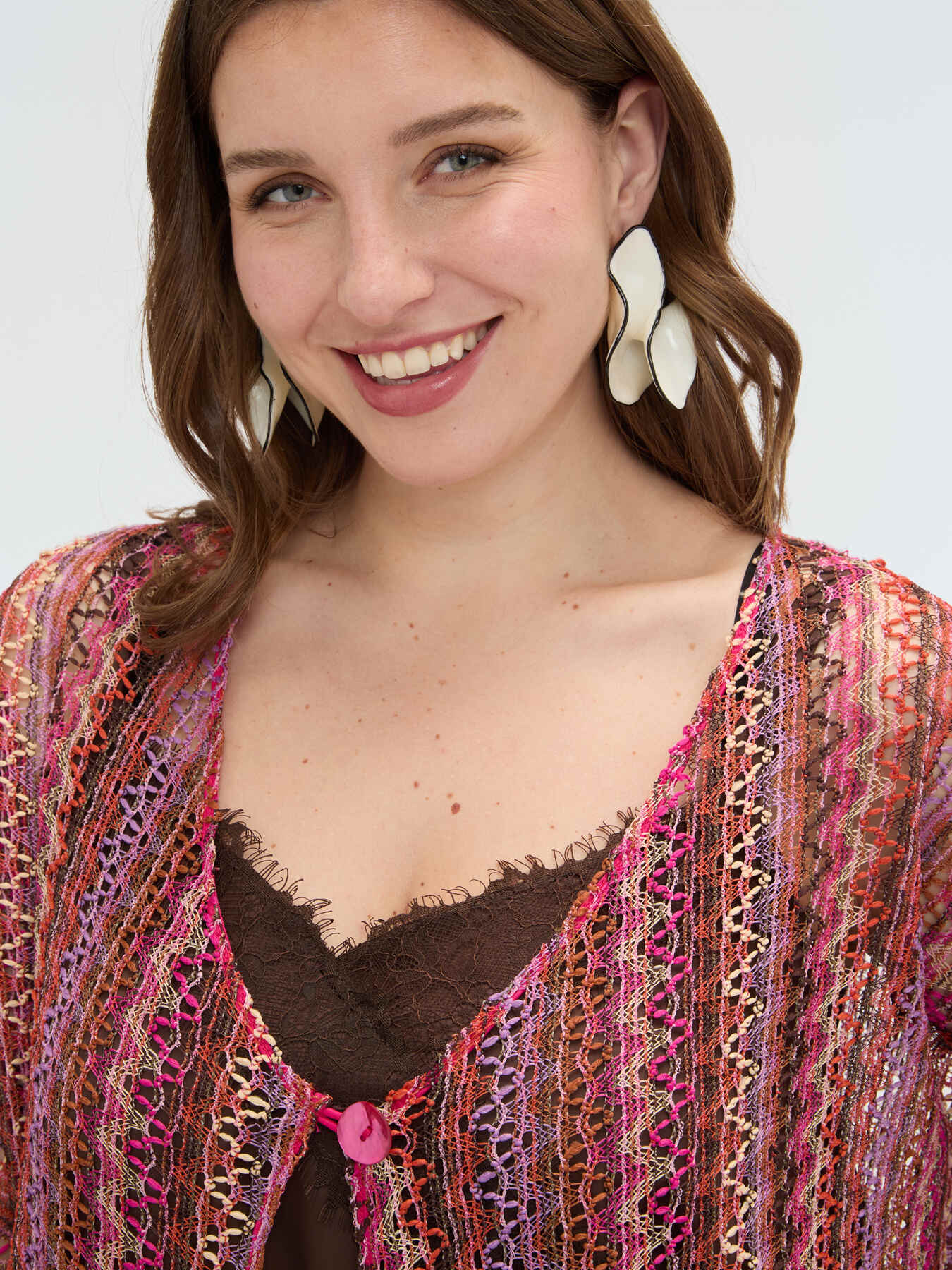 Kimono corto a rayas efecto crochet image number 4