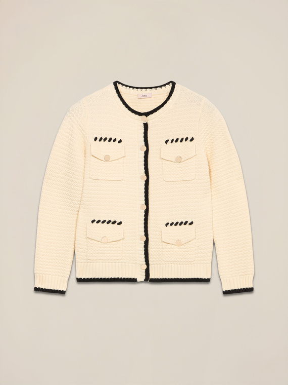 Cardigan with small pockets and contrasting details