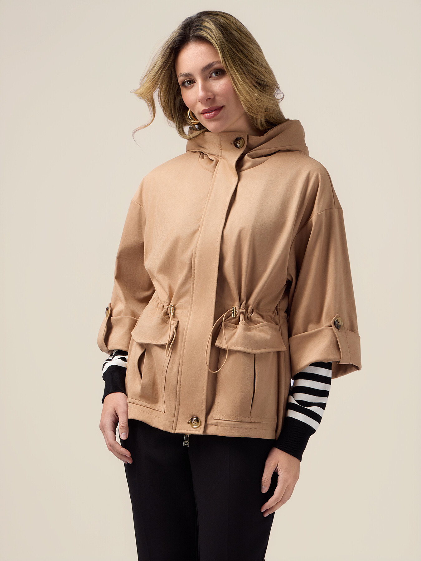 Parka corto con cappuccio image number 0