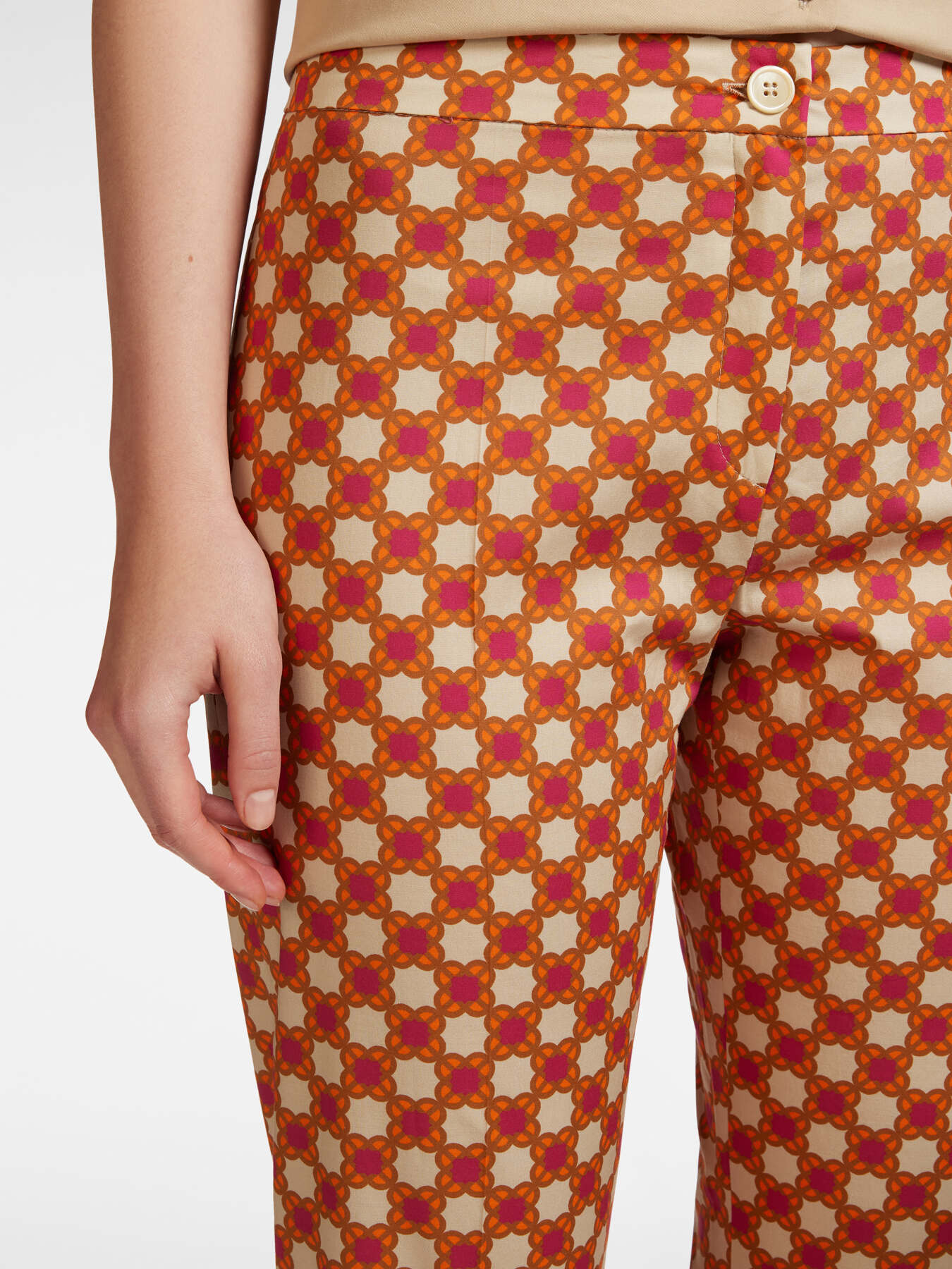 Gerade geschnittene Hose mit Print image number 3