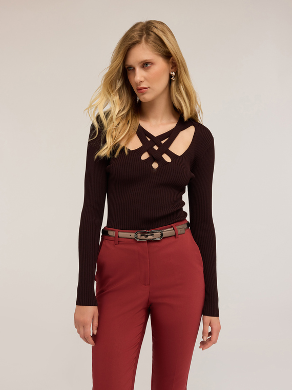 Ribbed jumper with worked neckline