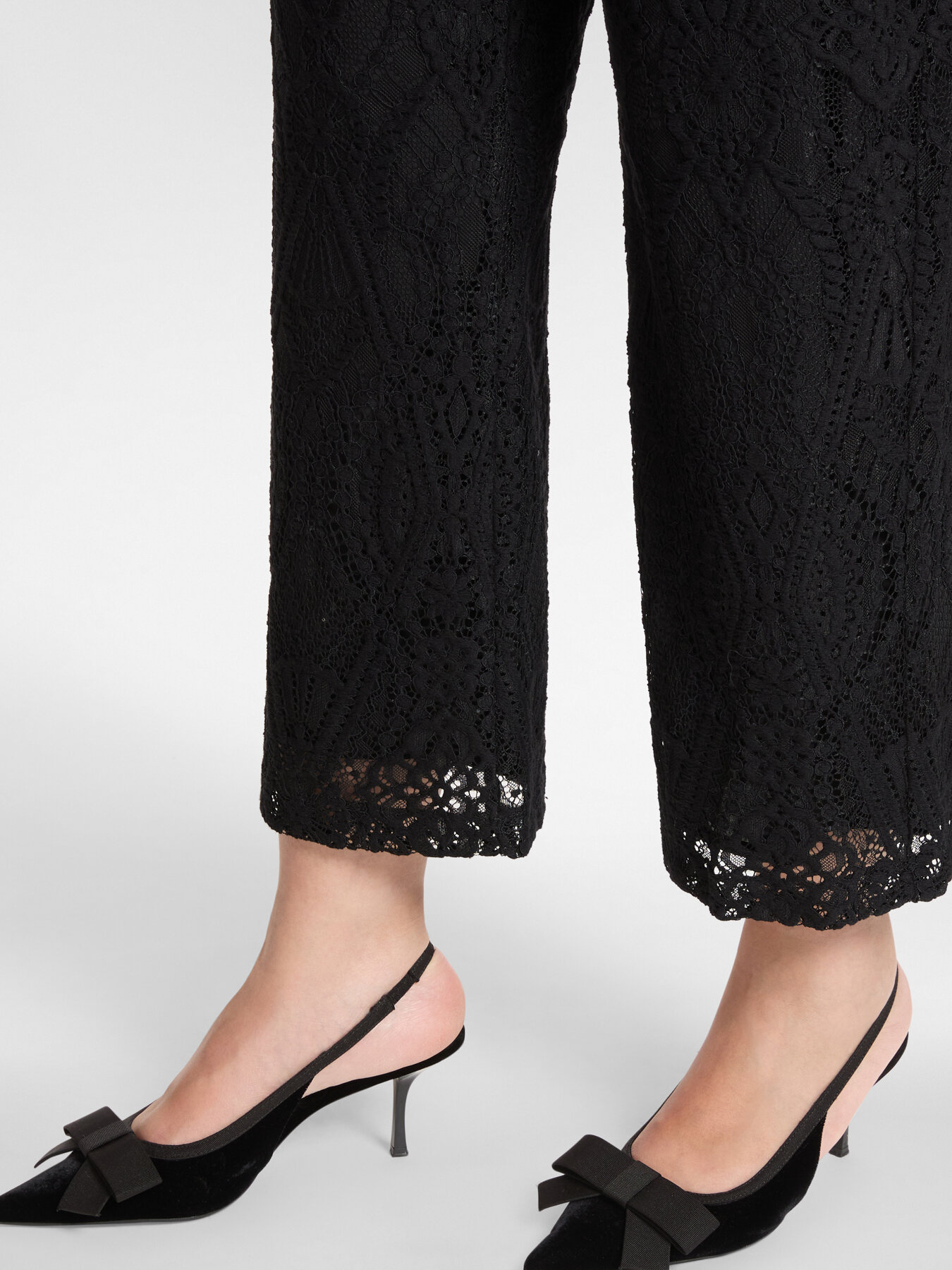 Lace trousers image number 3