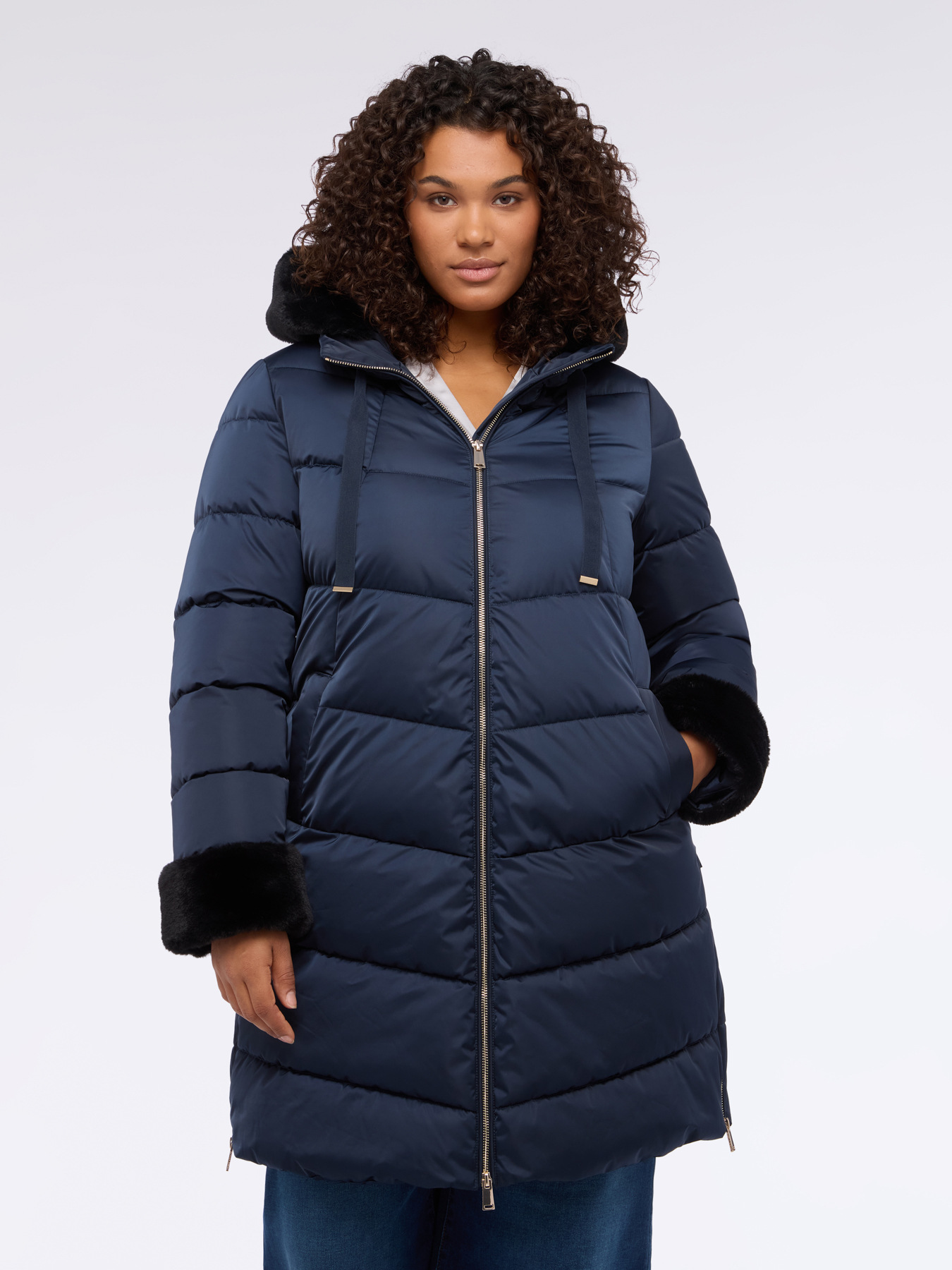Long down jacket with hood and plush insert image number 2