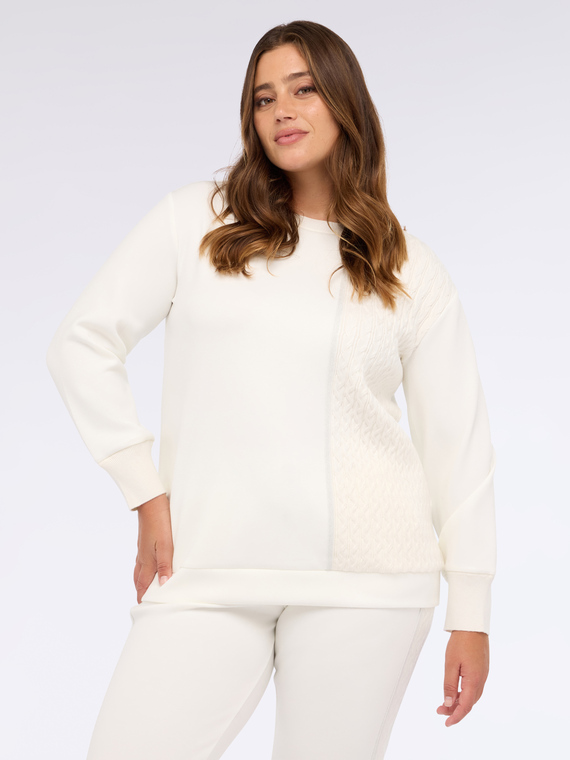 Doppelstoff-Pullover mit Zopfmuster