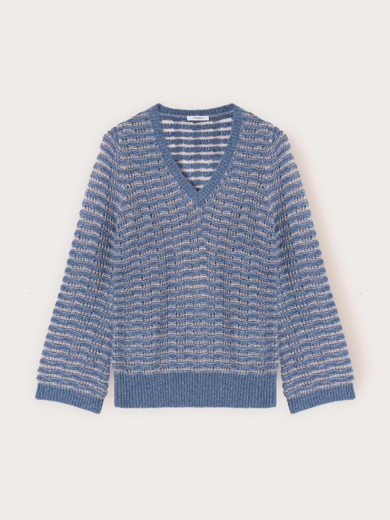 Perforated sweater with flare sleeves image number 4