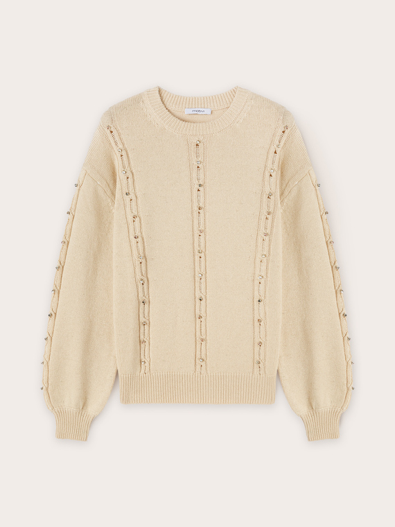 Pull à torsades avec pierres